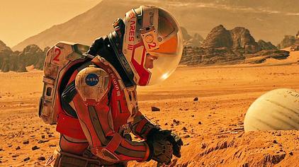 9万次观看·2年前飞船意外冲出了宇宙,被外太空生物寄生,回来时还拥有