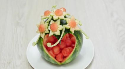 西瓜拼盘心形怎么做 - 西瓜视频