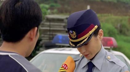 男子为了追女交警故意多次违章 - 西瓜视频
